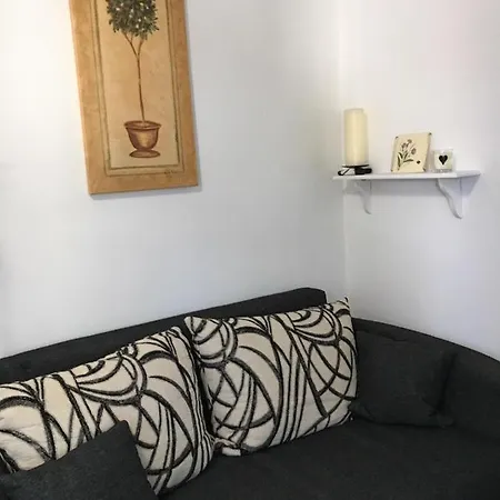 Luna Vendeghaz 3* Novaj